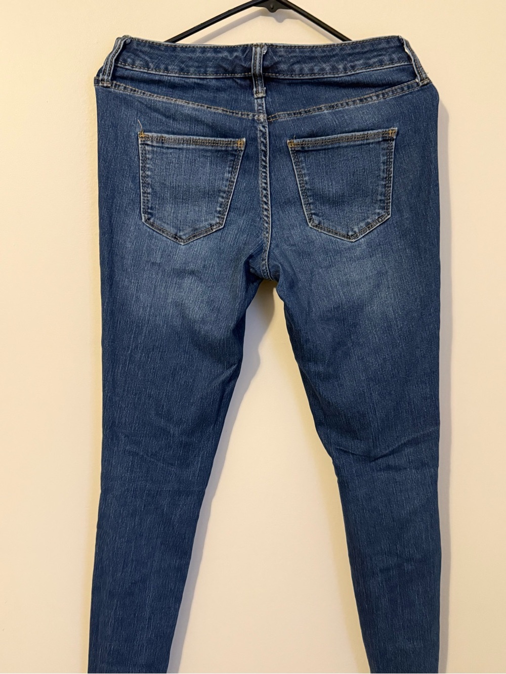 Universal Thread Light Wash Straight Leg Jeans - Picture 2 of 6